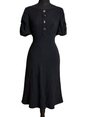 Marc Jacobs 100% Silk Black Midi Dress
Size 6 Button Front Waist Tie Elegant
